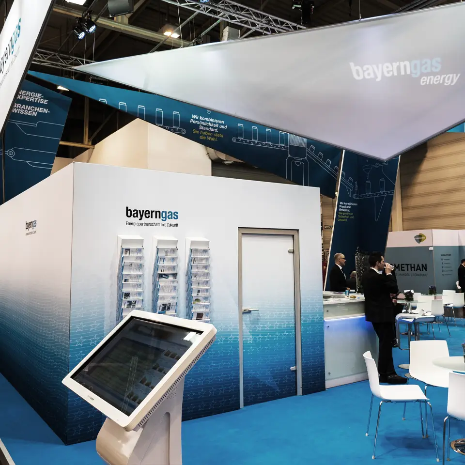 Messe Energiewirtschaft: Messestand der Bayerngas auf der E-World 2017 – Detail mit Screen